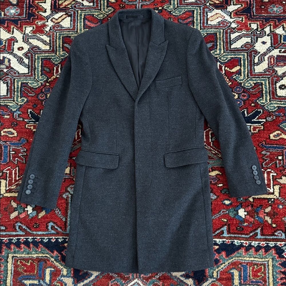 Luxurious Men’s 100% Wool Peak Lapel Topcoat 36R